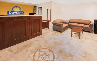 Photo 3 - Days Inn by Wyndham Ontario Airport
