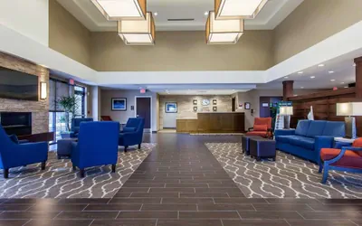 Photo 5 - Comfort Suites Youngstown North