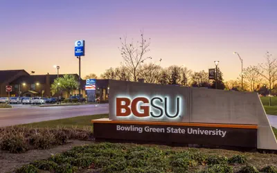 Photo 2 - Best Western Falcon Plaza - Bowling Green