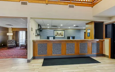 Photo 4 - Best Western Falcon Plaza - Bowling Green