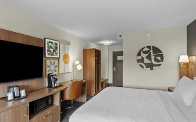 Photo 5 - Holiday Inn Niagara Falls State Park Entry by IHG