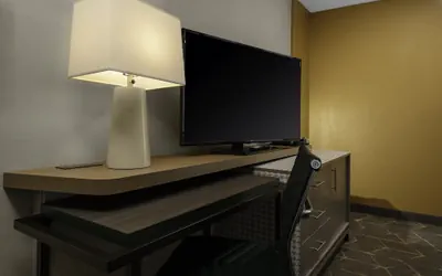 Photo 4 - Holiday Inn Boston - Dedham Hotel & Conference Center by IHG