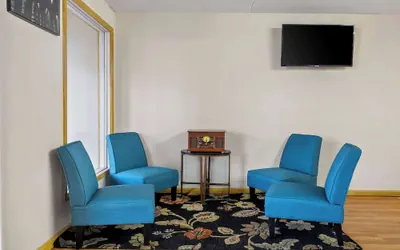 Photo 2 - Signature Inn Danville