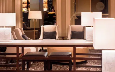 Photo 5 - Sheraton Commander Hotel