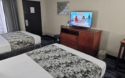 Photo 2 - Best Western Montis Inn