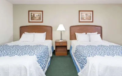 Photo 3 - Days Inn by Wyndham Sidney NE