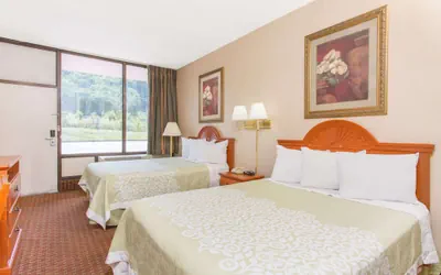 Photo 4 - Days Inn by Wyndham Princeton