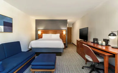 Photo 4 - Courtyard by Marriott Sacramento Airport Natomas
