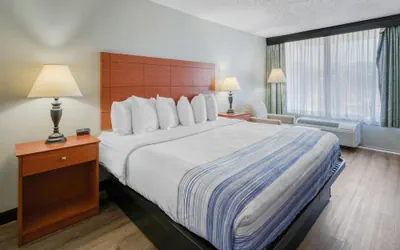 Photo 2 - Best Western Fredericksburg