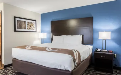 Photo 2 - Quality Inn Farmington