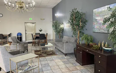 Photo 2 - Shilo Inn Suites - Salem