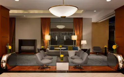 Photo 3 - Hilton Chicago/Magnificent Mile Suites