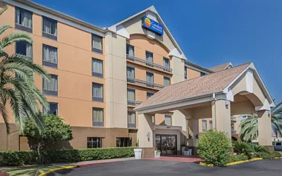 Photo 2 - Comfort Inn & Suites Southwest Fwy at Westpark