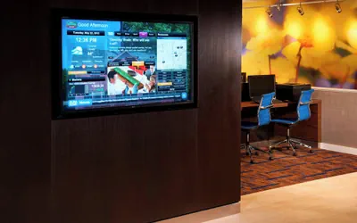 Photo 3 - Courtyard by Marriott Detroit Dearborn