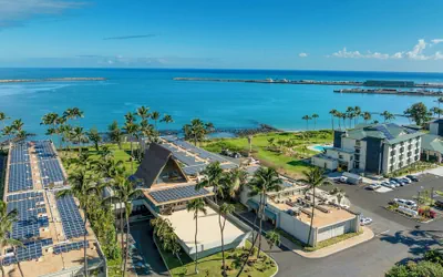 Photo 2 - Maui Beach Hotel