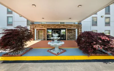 Photo 2 - Comfort Inn Kingsport Southeast
