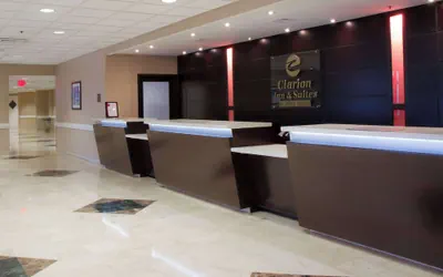 Photo 4 - Clarion Inn & Suites Miami International Airport