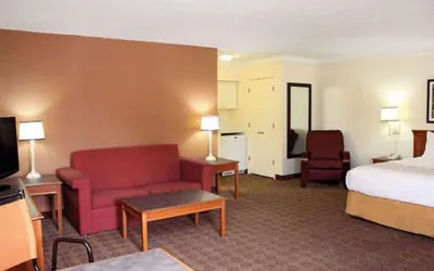 Photo 2 - Econo Lodge