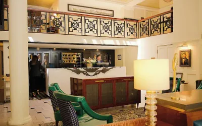 Photo 5 - The Oxford Hotel