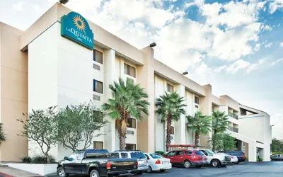 Photo 2 - La Quinta Inn by Wyndham Austin North