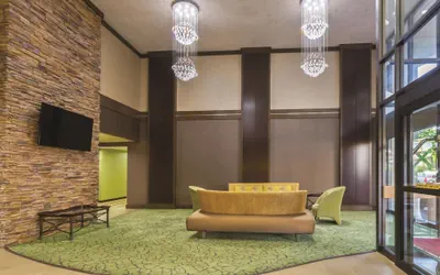 Photo 4 - La Quinta Inn by Wyndham Austin North