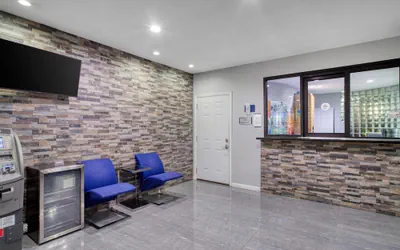Photo 4 - SureStay Hotel by Best Western Spring North Houston