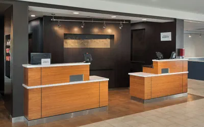 Photo 3 - Courtyard by Marriott New Carrollton