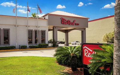 Photo 2 - Red Roof Inn Gulfport - Biloxi Airport
