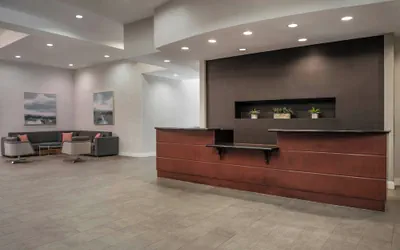 Photo 3 - Courtyard by Marriott Los Angeles Pasadena/Monrovia