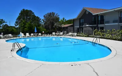 Photo 2 - Howard Johnson by Wyndham Beaufort/Parris Island