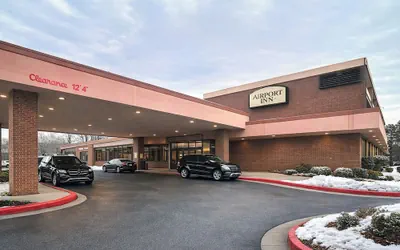 Photo 2 - Airport Inn Memphis Near Graceland By Hotel O