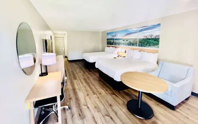 Photo 2 - Days Inn by Wyndham Burleson Ft. Worth