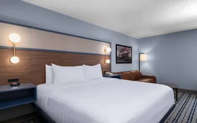 Photo 4 - AmericInn by Wyndham Madison West