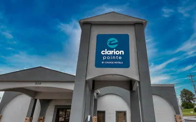 Clarion Pointe Decatur River City