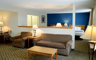 Photo 5 - Baymont by Wyndham St. Ignace Lakefront