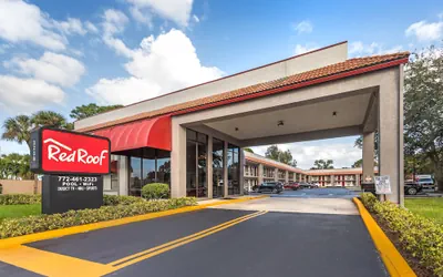 Photo 2 - Red Roof Inn Ft Pierce