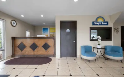 Photo 5 - Days Inn by Wyndham Augusta Wheeler Road