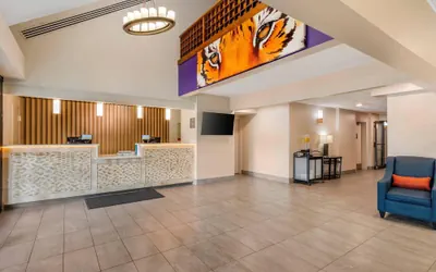 Photo 5 - Comfort Inn & Suites Clemson - University Area