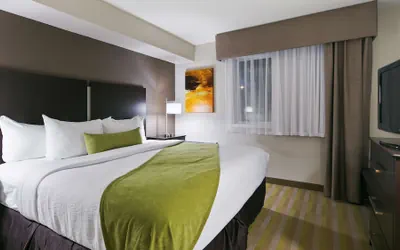 Photo 2 - Best Western Harvest Inn & Suites