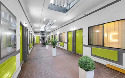 Photo 3 - SureStay by Best Western San Francisco Marina District