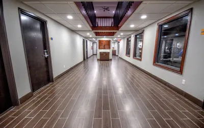 Photo 3 - Days Inn & Suites by Wyndham Wisconsin Dells