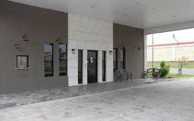 Photo 3 - Americas Best Value Inn Harlingen