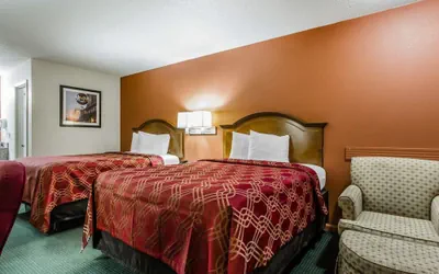 Photo 5 - Econo Lodge Inn & Suites Enterprise