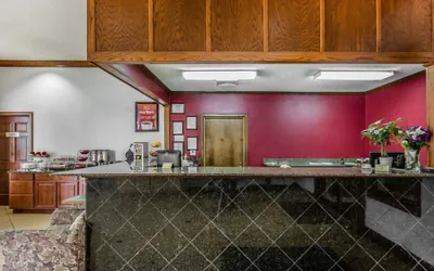 Photo 3 - Econo Lodge Inn & Suites Enterprise