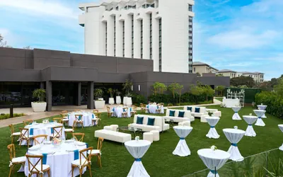 Photo 5 - VEA Newport Beach, A Marriott Resort & Spa