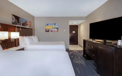 Photo 5 - Crowne Plaza Auburn Hills by IHG