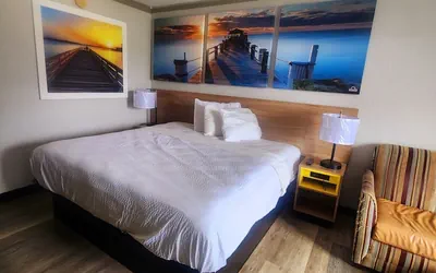 Photo 4 - Days Inn by Wyndham Washington