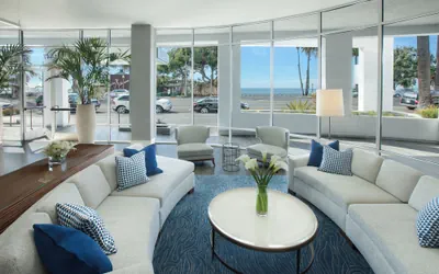 Photo 4 - Ocean View Hotel