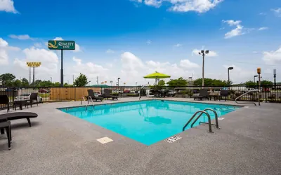 Photo 2 - Quality Inn Cullman I-65 Exit 310