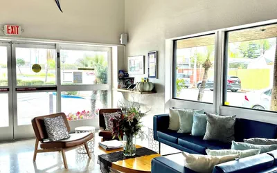 Photo 3 - The Pacific Inn